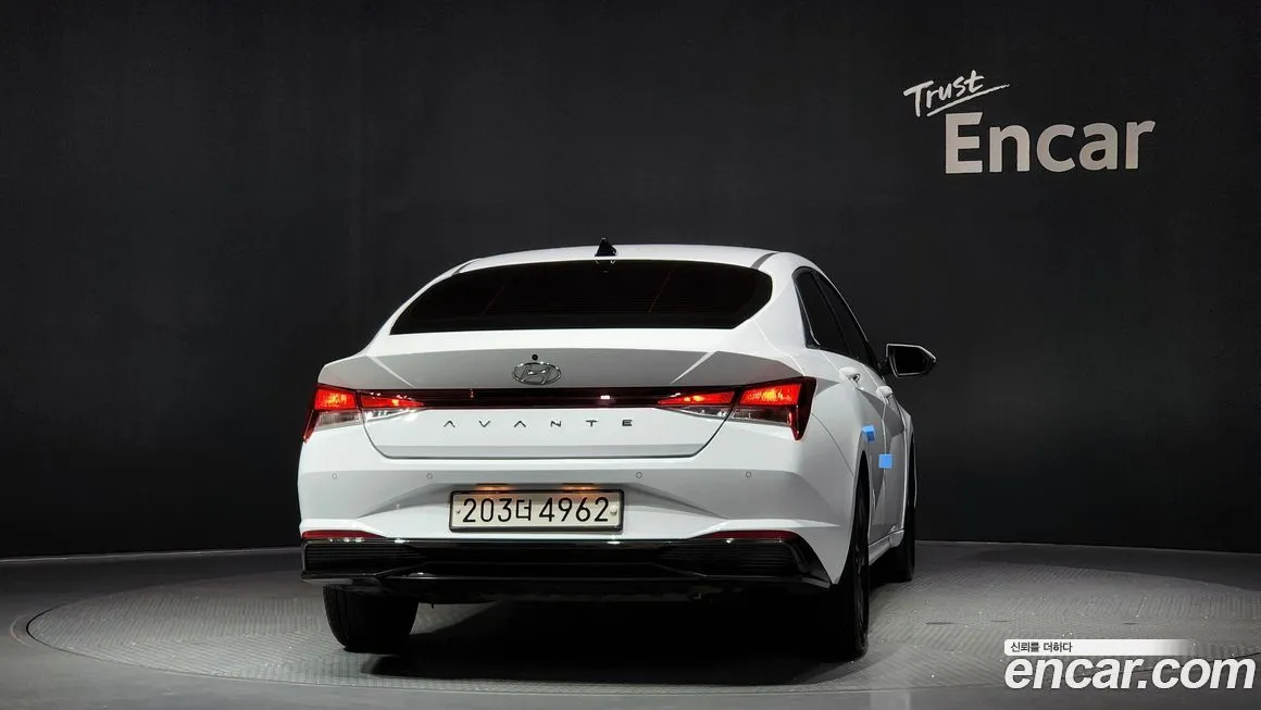 Hyundai AVANTE — фото 4