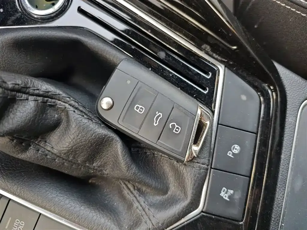 Volkswagen Tayron 2023 из CN, фото 9