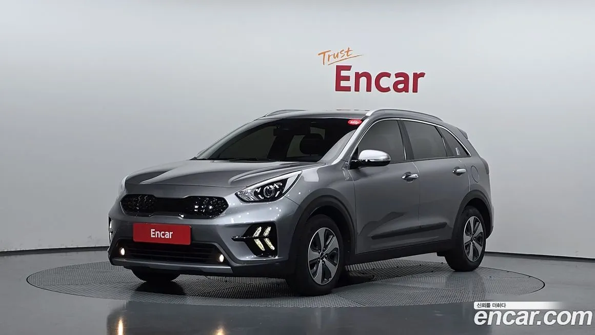 Kia Niro — фото 1