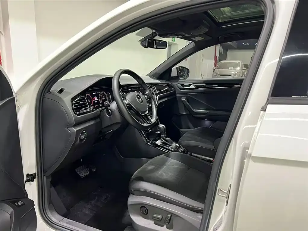 Volkswagen T-Roc 2022 из CN, фото 10