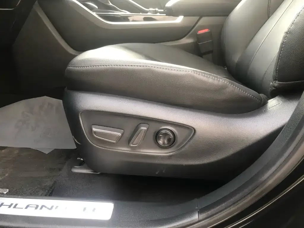 Toyota Highlander 2022 из CN, фото 7