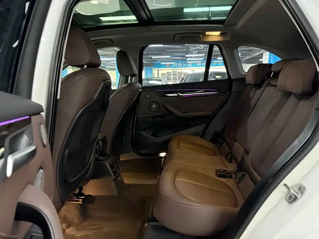 BMW X1 2022 из CN, фото 9