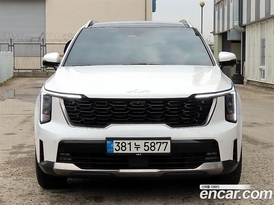 Kia Sorento — фото 1