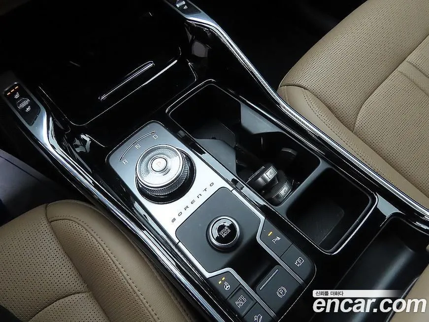 Kia Sorento — фото 10