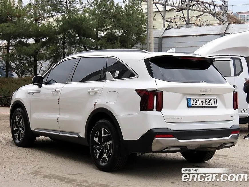Kia Sorento — фото 3