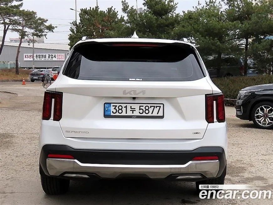 Kia Sorento — фото 4