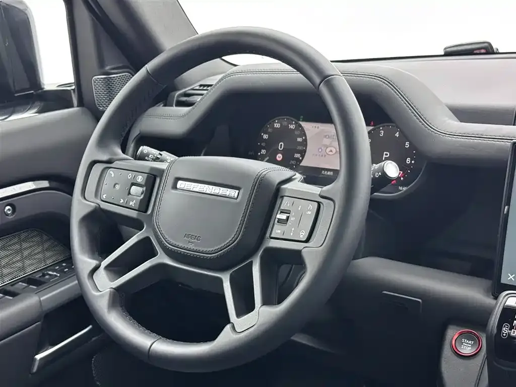 Land Rover Defender — фото 10