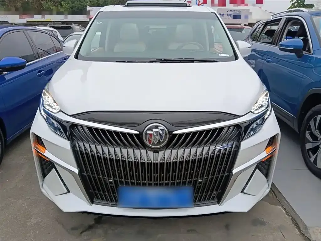 Buick GL8 2022 из CN, фото 3