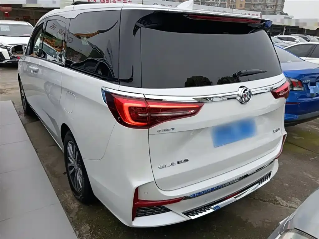 Buick GL8 2022 из CN, фото 5