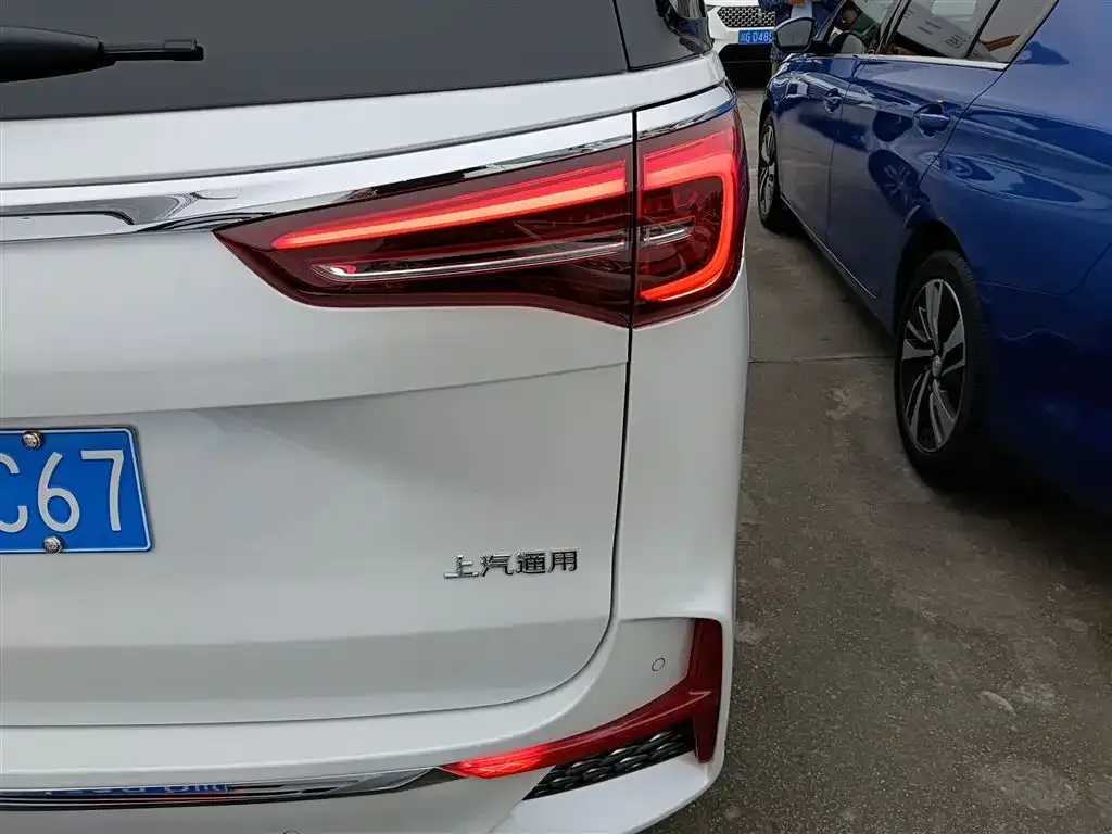 Buick GL8 2022 из CN, фото 8