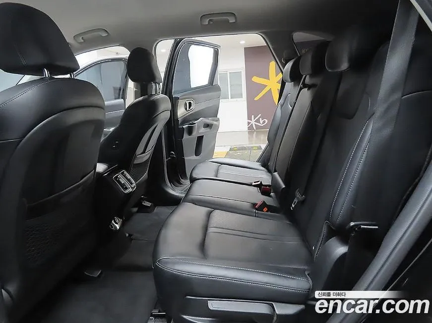 Kia Sorento — фото 10