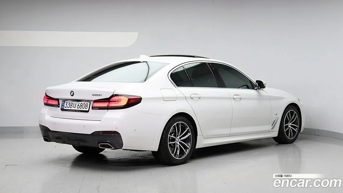 BMW 5-Series — фото 3