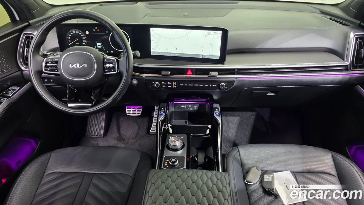Kia Sorento — фото 7