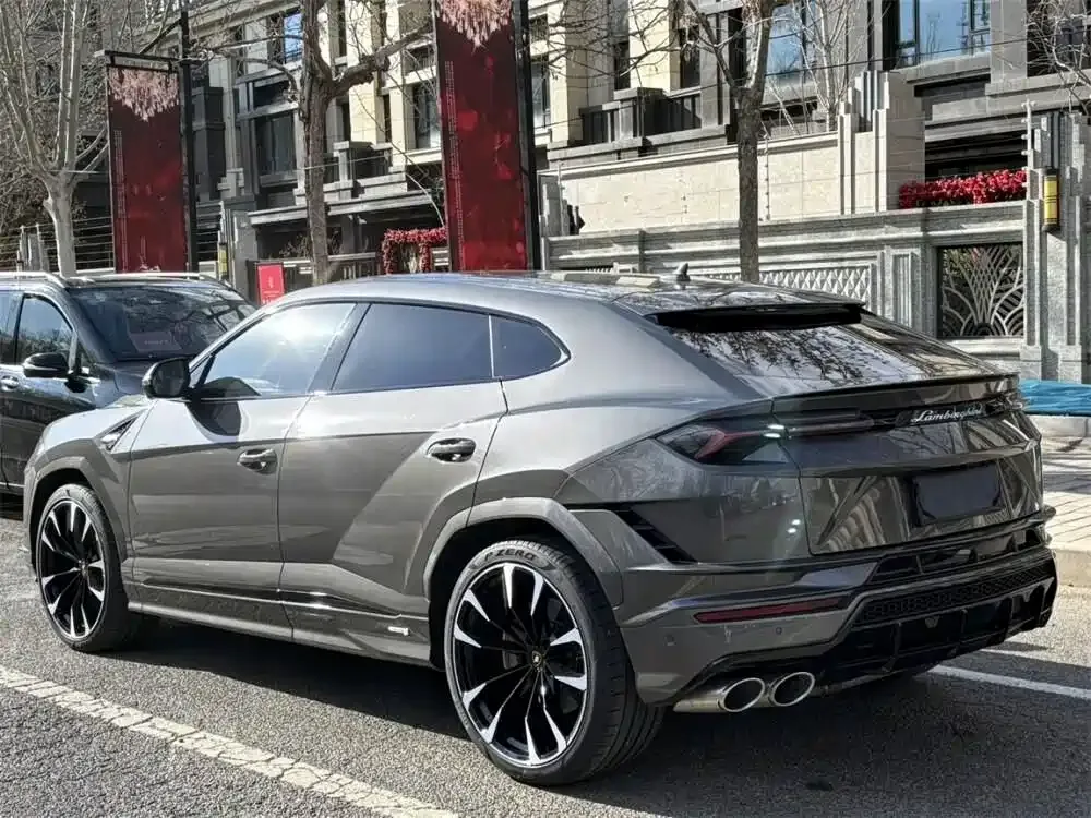 Lamborghini Urus — фото 4
