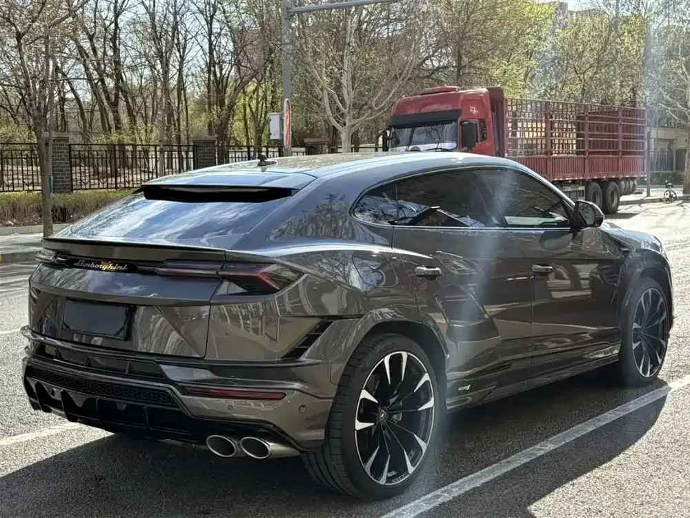 Lamborghini Urus — фото 6