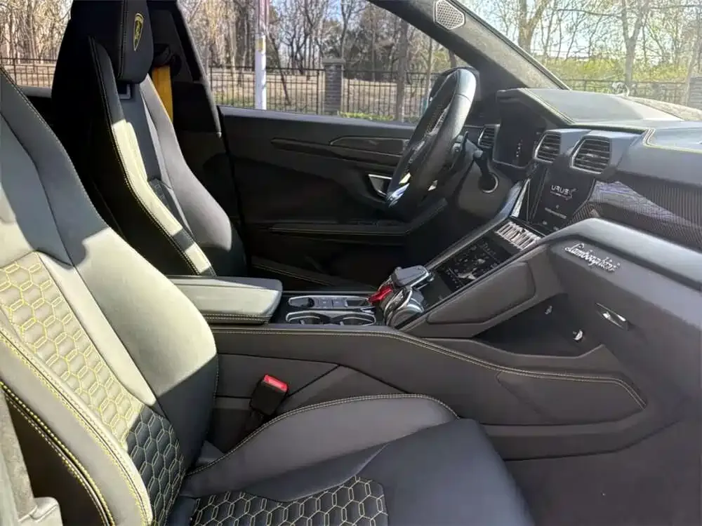 Lamborghini Urus — фото 8