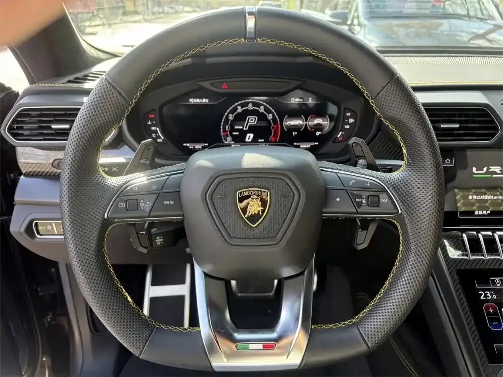 Lamborghini Urus — фото 9