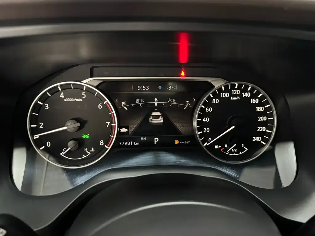 Nissan X-Trail — фото 10