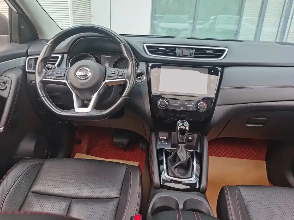 Nissan Qashqai — фото 10