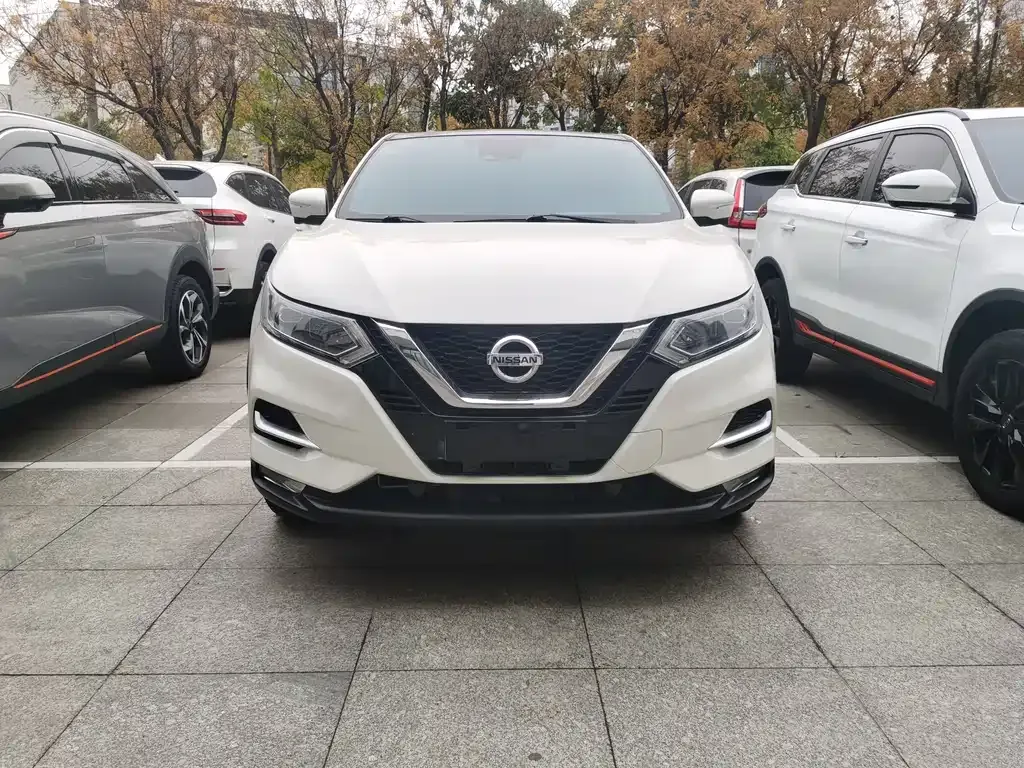 Nissan Qashqai — фото 2