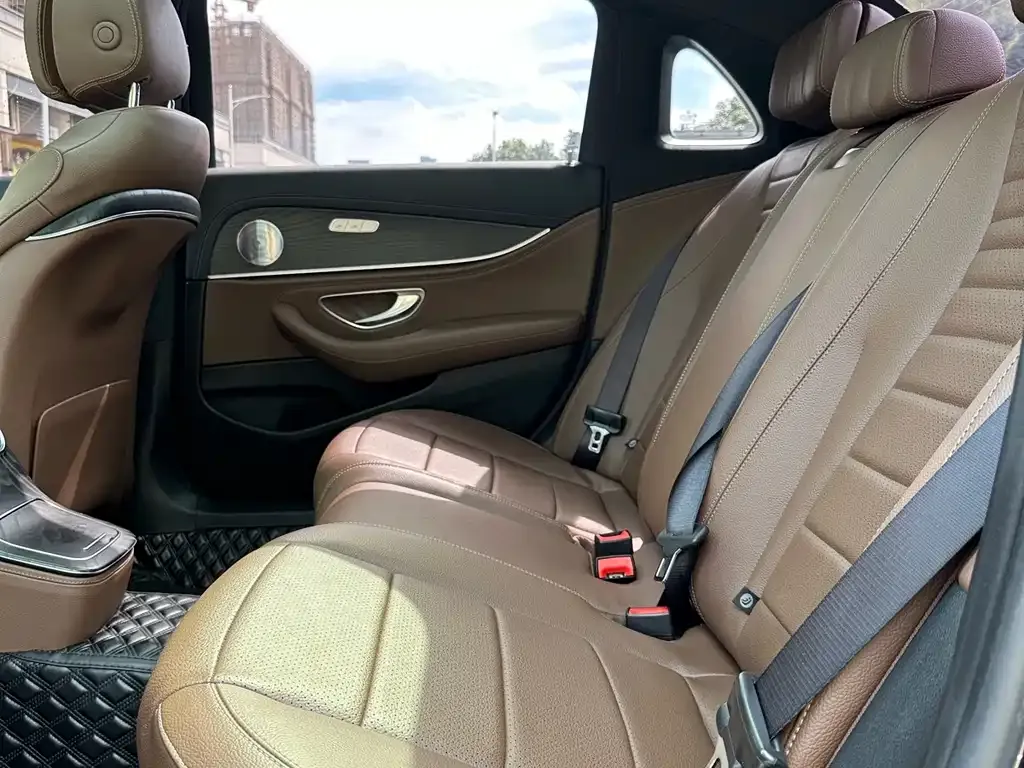 Mercedes-Benz E-Class 2021 из CN, фото 9