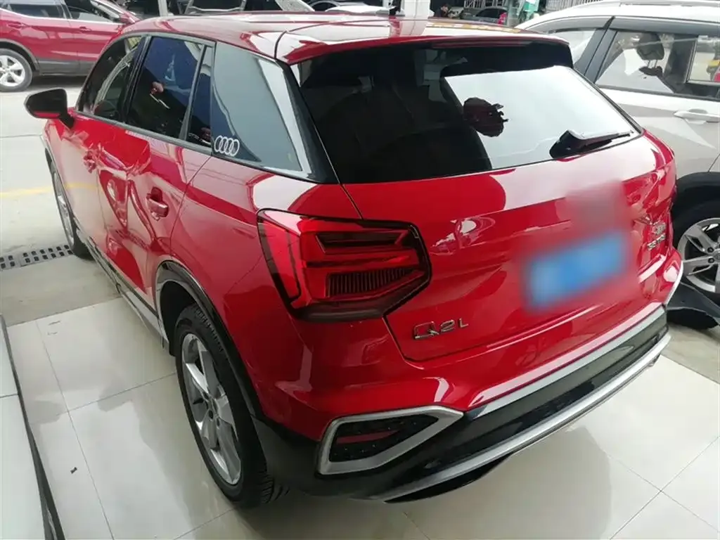Audi Q2L 2022 из CN, фото 4