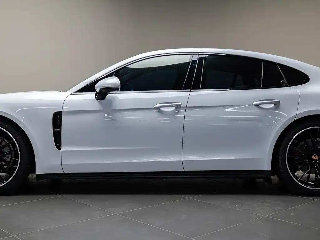 Porsche Panamera 2022 из CN, фото 3