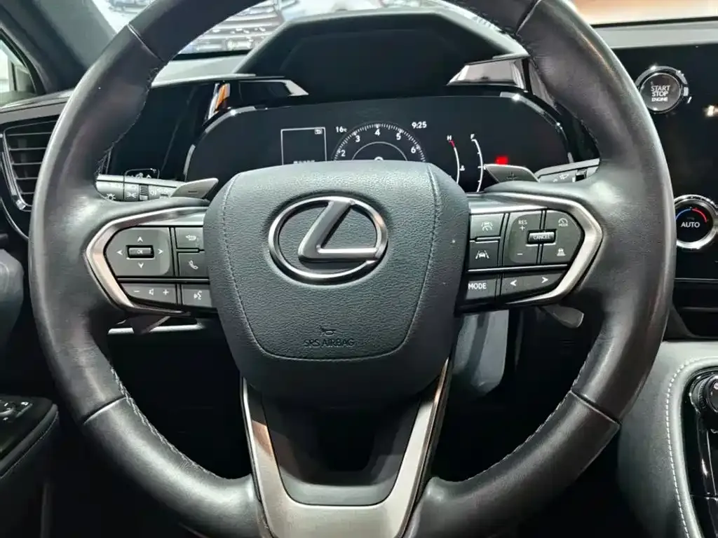 Lexus NX 2023 из CN, фото 7