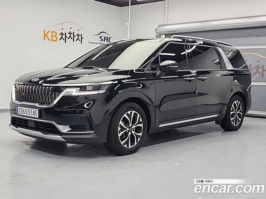Kia Carnival — фото 1