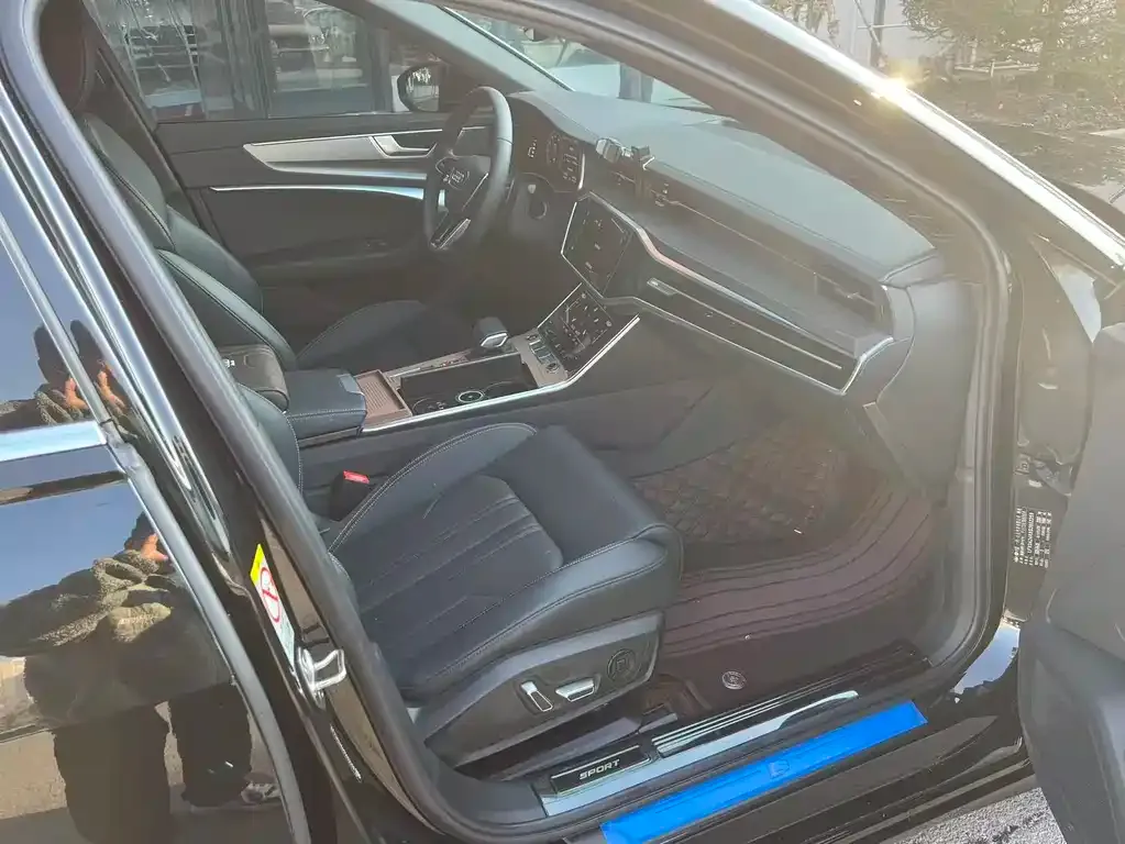 Audi A6L 2025 из CN, фото 4