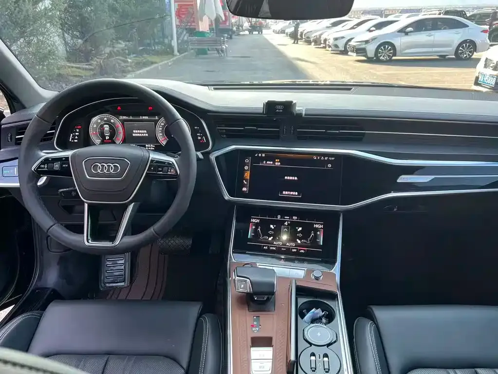Audi A6L 2025 из CN, фото 5