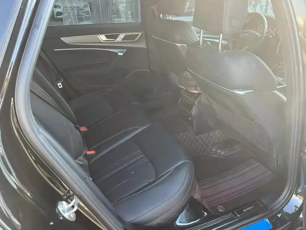 Audi A6L 2025 из CN, фото 6