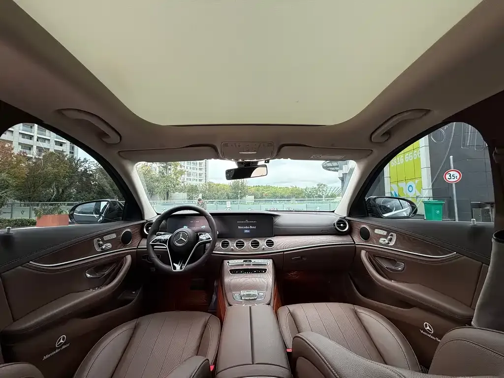 Mercedes-Benz E-Class 2023 из CN, фото 5