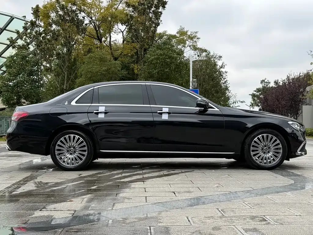 Mercedes-Benz E-Class 2023 из CN, фото 8