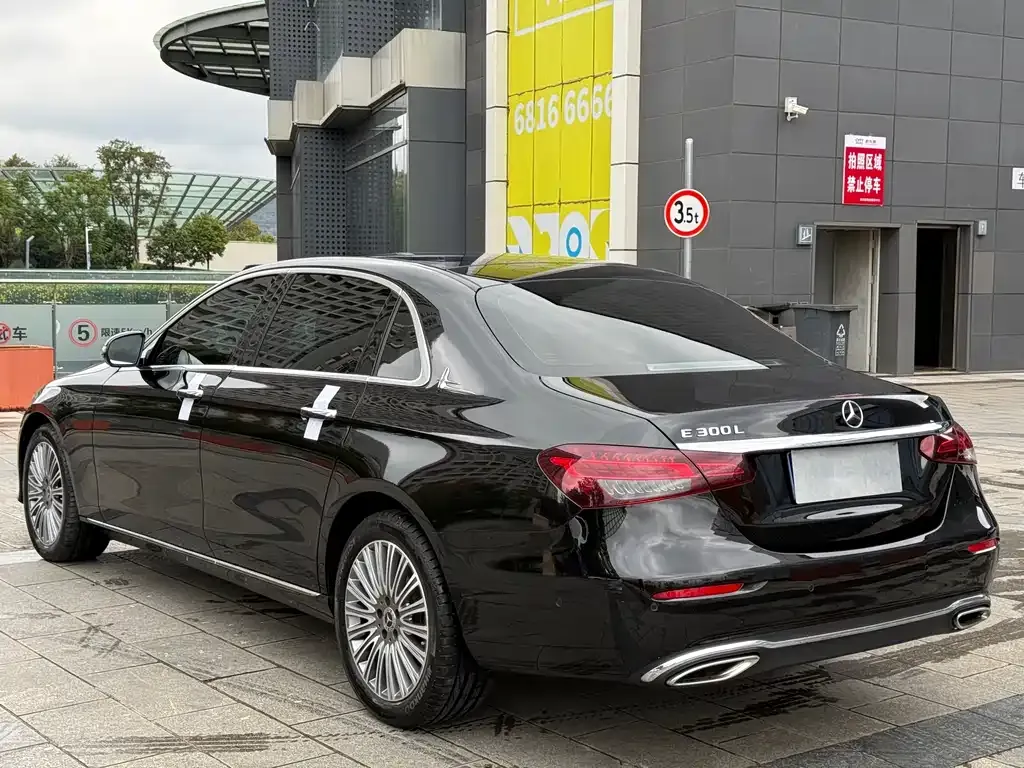 Mercedes-Benz E-Class 2023 из CN, фото 9