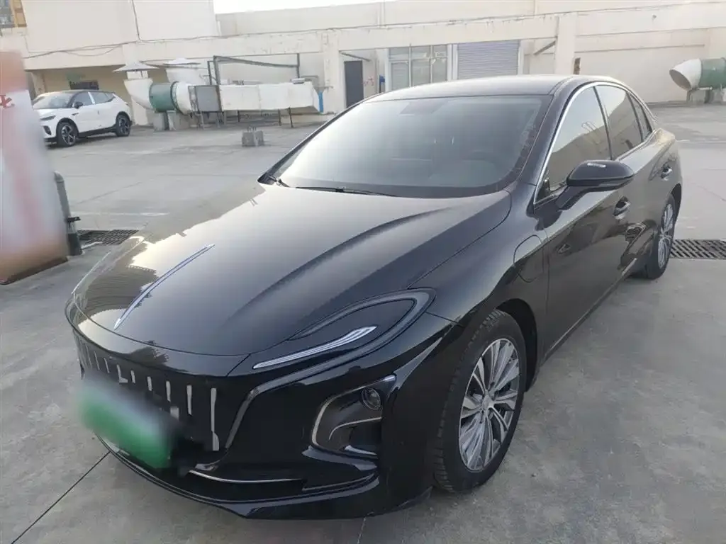 Hongqi E-QM5 — фото 2