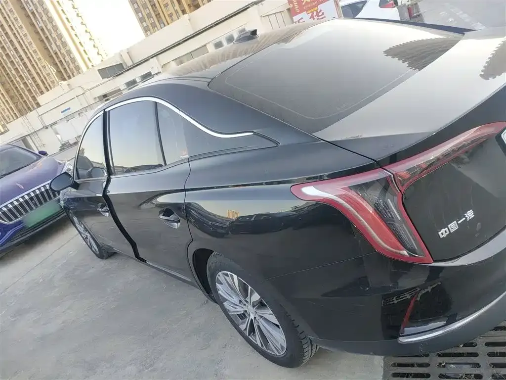 Hongqi E-QM5 — фото 5