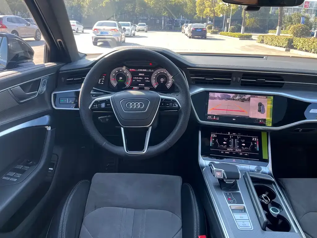Audi A6L 2023 из CN, фото 9
