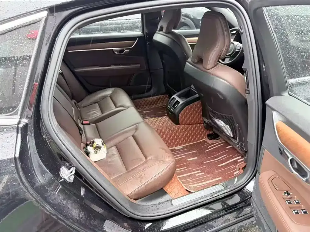 Volvo S90 2021 из CN, фото 4