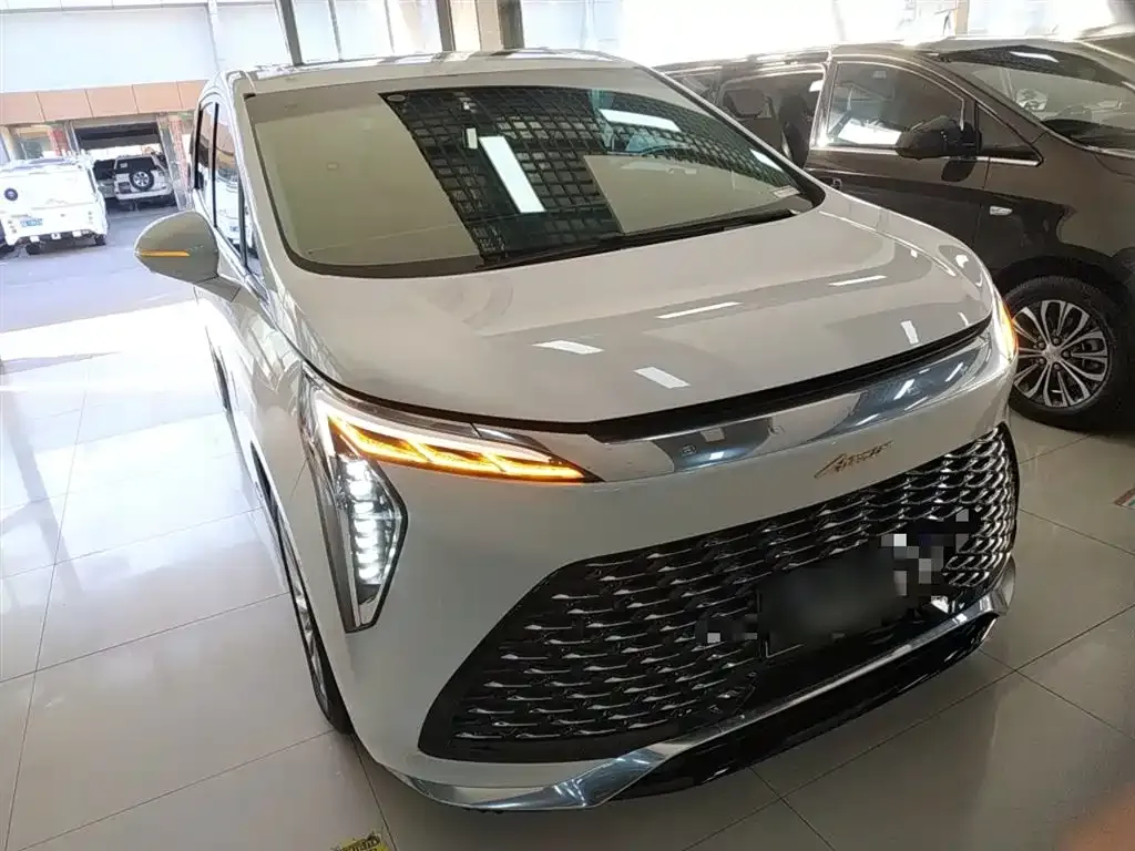 Buick Century 2024 из CN, фото 4