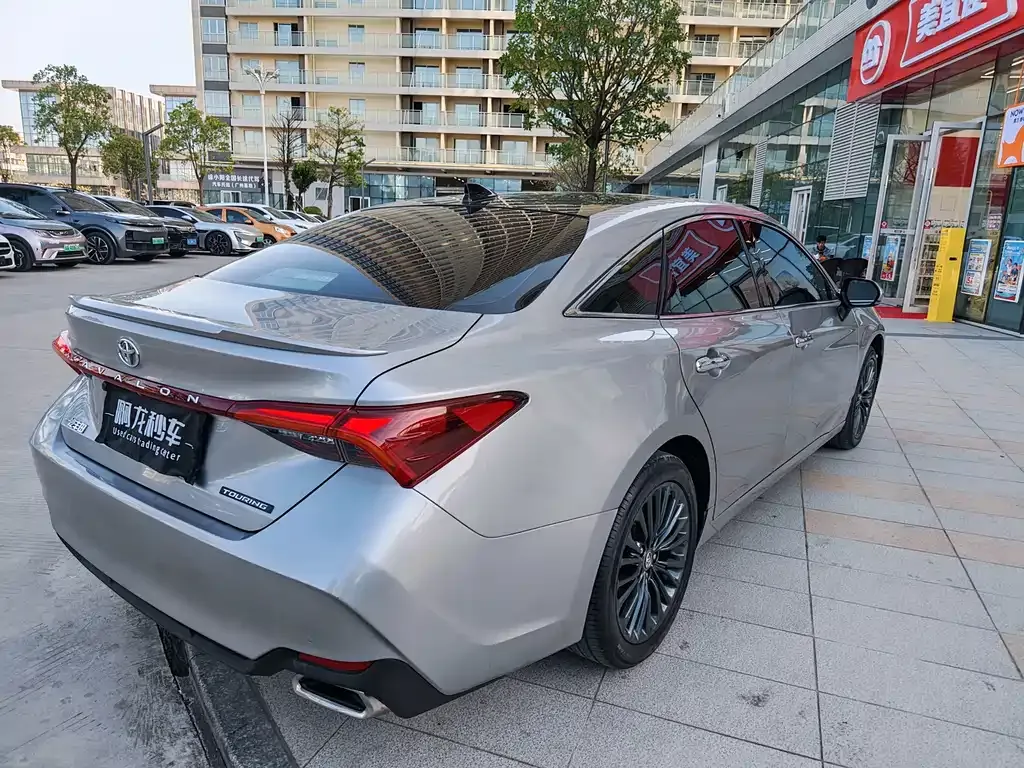 Toyota Avalon 2022 из CN, фото 5