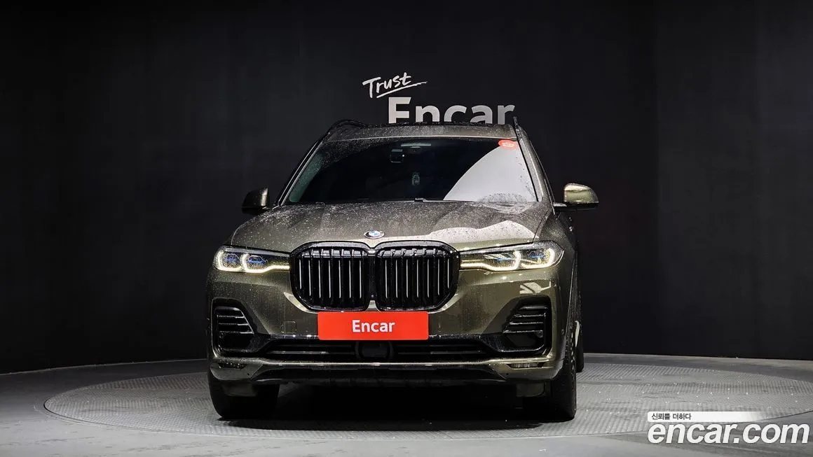 BMW X7 — фото 3