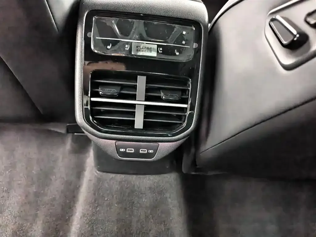 Volkswagen Passat — фото 9