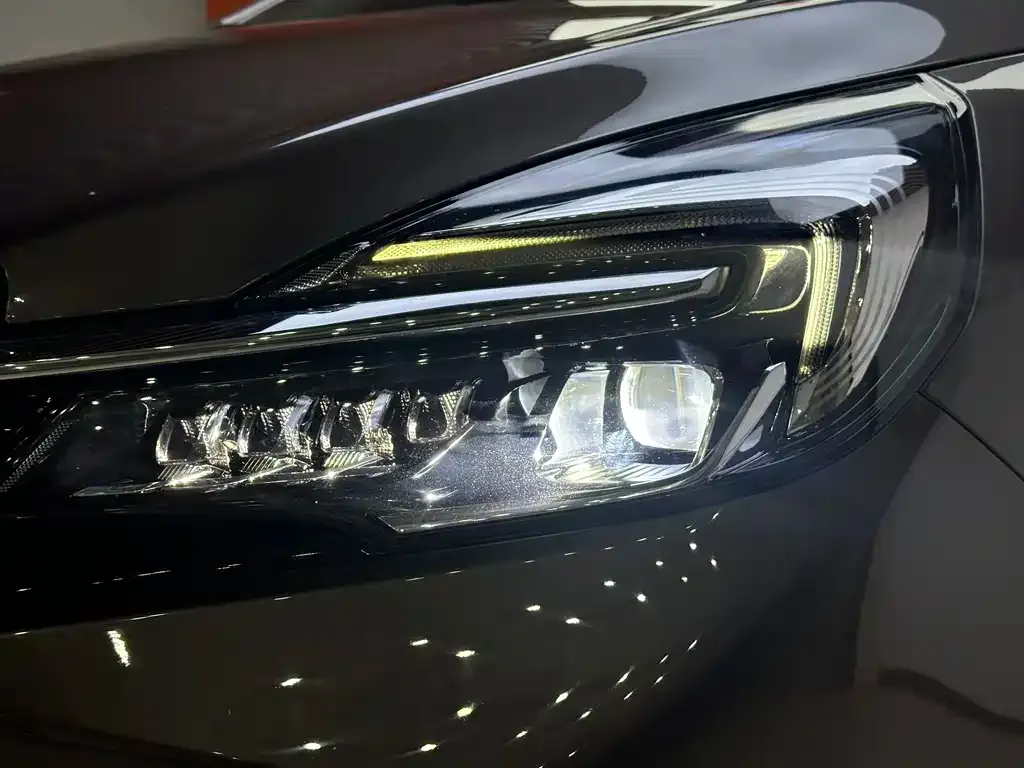 Buick GL8 2023 из CN, фото 5