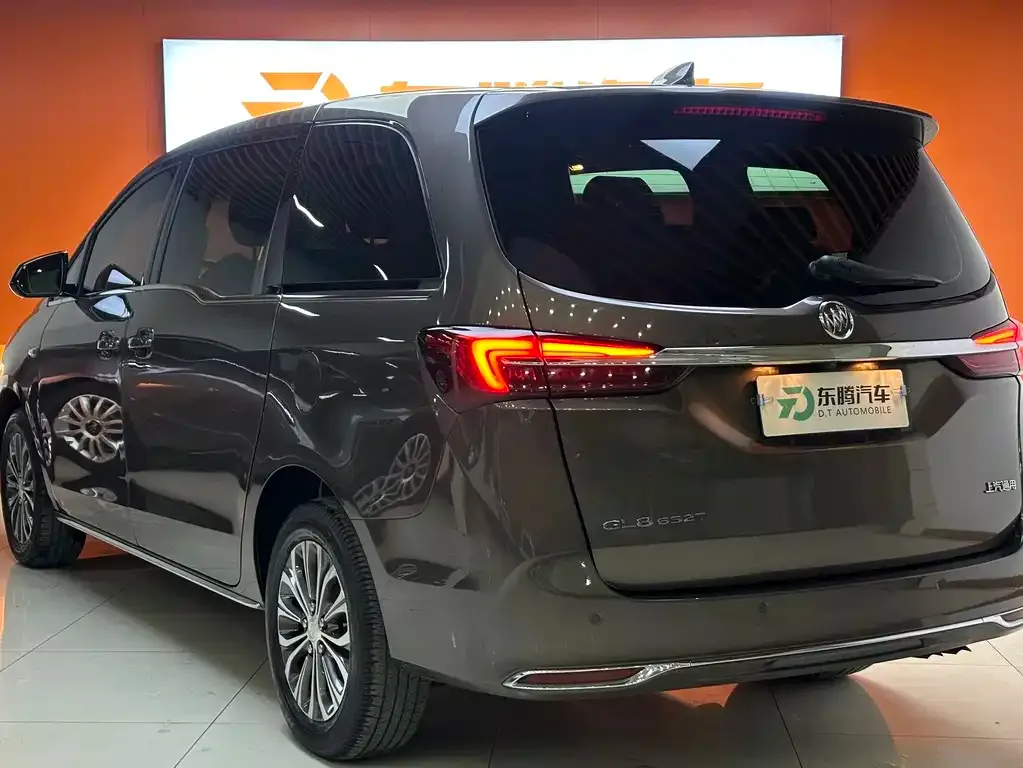 Buick GL8 2023 из CN, фото 8
