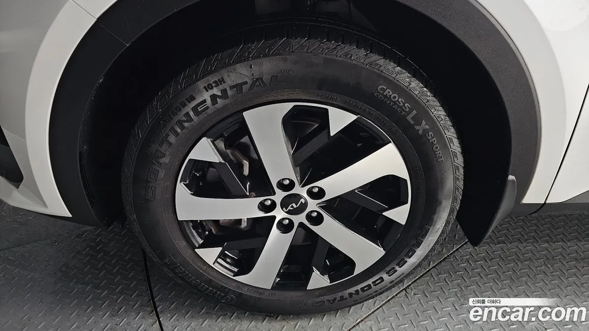 Kia Sorento — фото 5