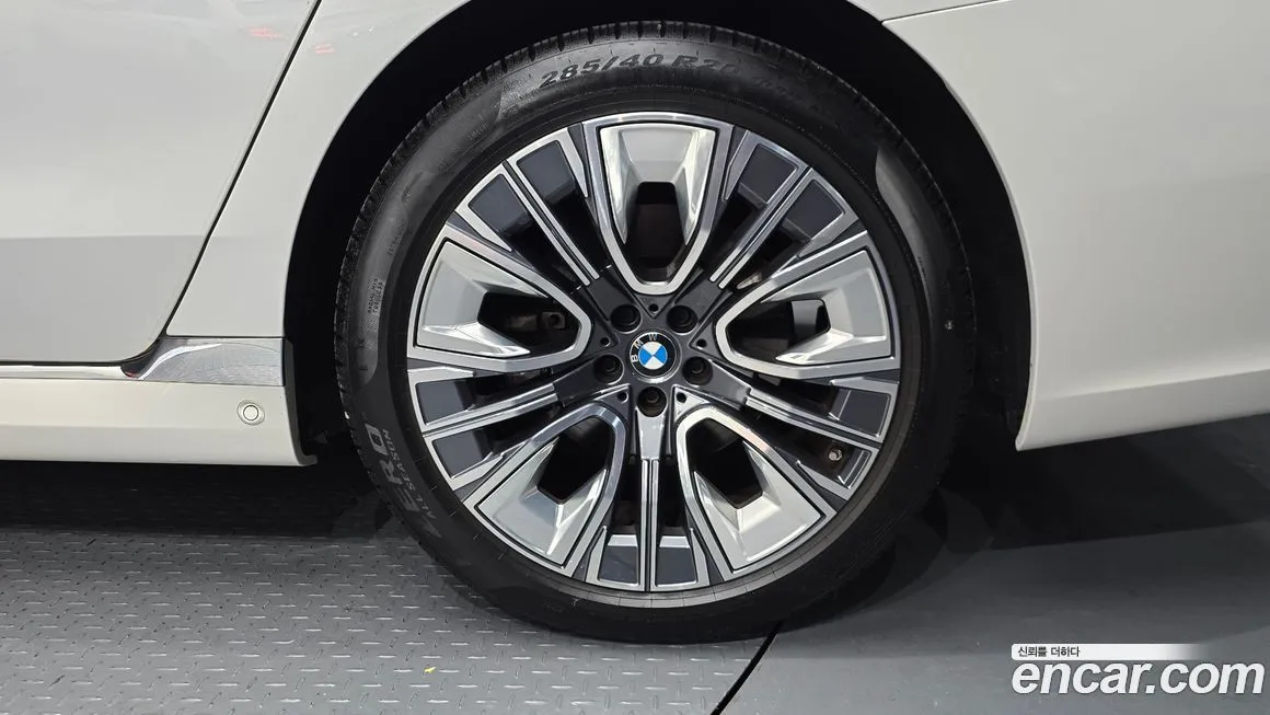 BMW 7-Series 2023 из KR, фото 5