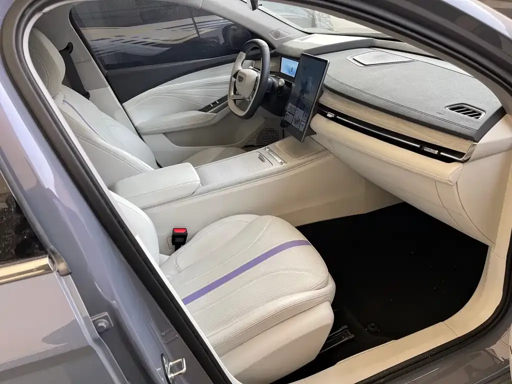 Geely Xingrui 2024 из CN, фото 9