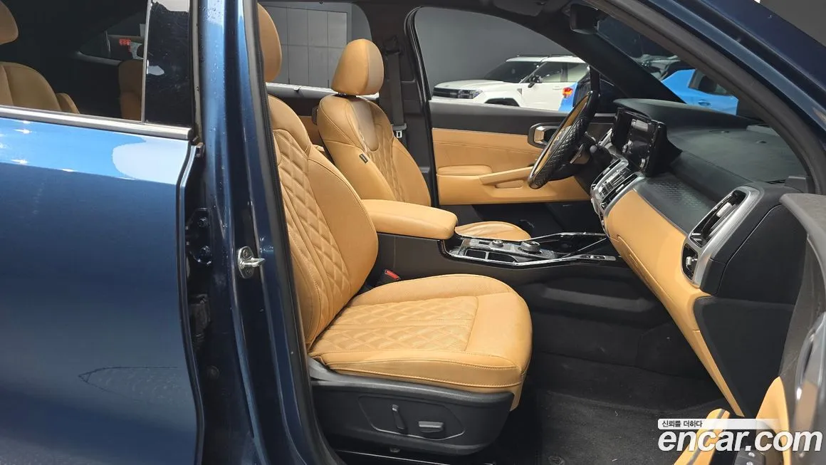 Kia Sorento — фото 10