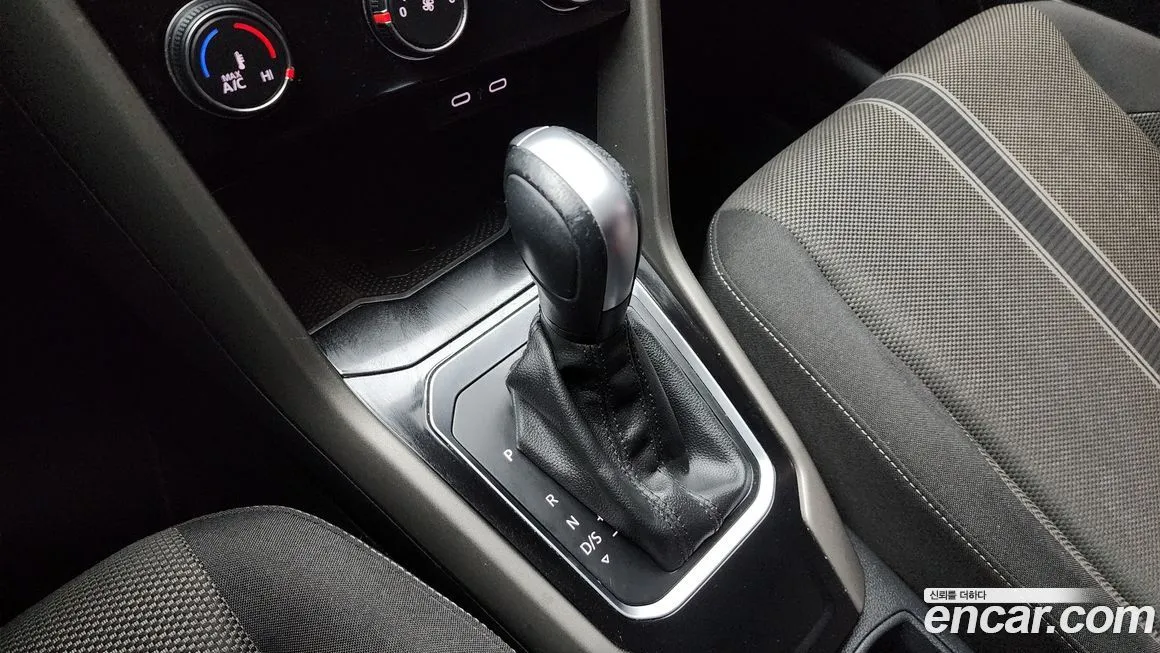 Volkswagen T-Roc 2022 из KR, фото 9